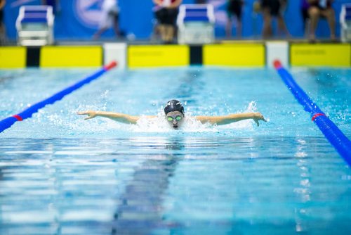 MIKAELA MACKENZIE / WINNIPEG FREE PRESS
Oksana Chaput swims the 100m butterfly in the junior championships at the Pan Am Pool in Winnipeg on Wednesday, July 25, 2018. 
Winnipeg Free Press 2018.