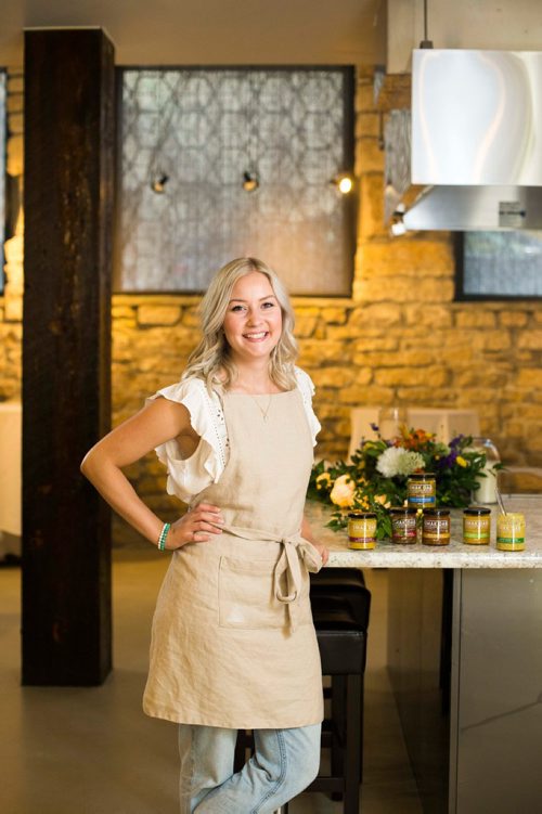 MIKAELA MACKENZIE / WINNIPEG FREE PRESS
Carly Minish, owner of Smak Dab mustard, poses for a portrait in Winnipeg on Friday, July 27, 2018. 
Winnipeg Free Press 2018.