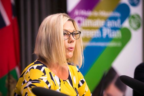 MIKAELA MACKENZIE / WINNIPEG FREE PRESS
Sustainable Development Minister Rochelle Squires announces the release of a discussion paper on the made-in-Manitoba output-based pricing system for emission-intensive industries at the Manitoba Legislative Building in Winnipeg on Monday, July 30, 2018. 
Winnipeg Free Press 2018.