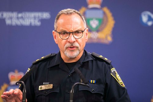 MIKAELA MACKENZIE / WINNIPEG FREE PRESS
Winnipeg police constable Rob Carver speaks to the media about an in-custody death in Winnipeg on Monday, July 30, 2018. 
Winnipeg Free Press 2018.