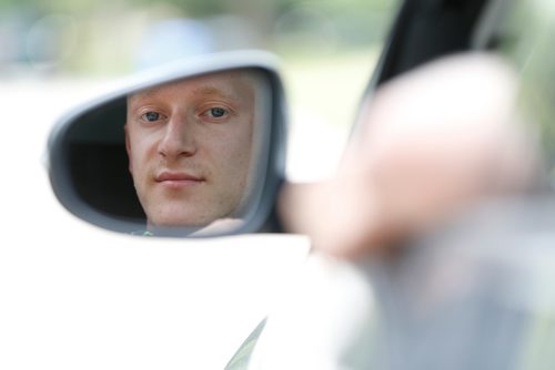 JOHN WOODS / WINNIPEG FREE PRESS
Jeremy Short, former driver with the food delivery service Skip The Dishes, is photographed in a car in Winnipeg Monday, July 30, 2018. The service provider is having labour issues.