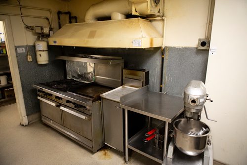 ANDREW RYAN / WINNIPEG FREE PRESS Siloam Mission is worried that its aging kitchen equipment at Madison House in Wolseley will be too expensive to repair if anything were to break down and violate safety codes. The supportive housing facility is asking for funding to update the kitchen or else it fears it will be shut down. Shot on August 1, 2018.