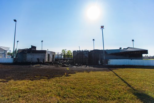 MIKAELA MACKENZIE / WINNIPEG FREE PRESS
The fire-damaged Assiniboia West Recreation Centre in Winnipeg on Thursday, Aug. 2, 2018. 
Winnipeg Free Press 2018.