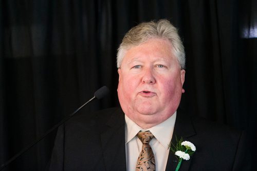 MIKAELA MACKENZIE / WINNIPEG FREE PRESS
Scott Johnston, MLA for St. James, speaks at the Manitoba Derby draw lunch at the Assiniboia Downs in Winnipeg on Thursday, Aug. 2, 2018. 
Winnipeg Free Press 2018.