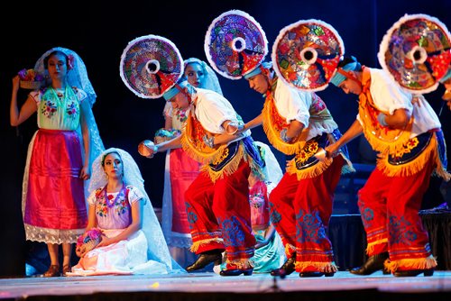 JOHN WOODS / WINNIPEG FREE PRESS
People perform at the Mexican Folklorama pavilion Sunday, August 5, 2018.