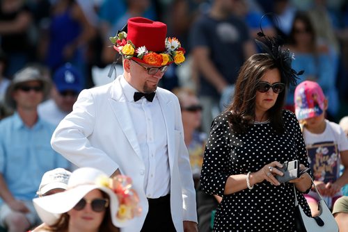 JOHN WOODS / WINNIPEG FREE PRESS
Hats are worn at the Manitoba Derby at Assiniboia Downs Monday, August 6, 2018.
