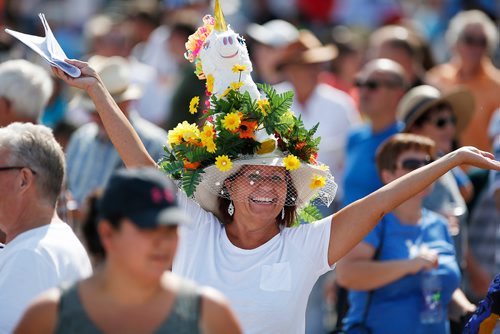 JOHN WOODS / WINNIPEG FREE PRESS
Jamie Bremner wears a unicorn hat at the Manitoba Derby at Assiniboia Downs Monday, August 6, 2018.