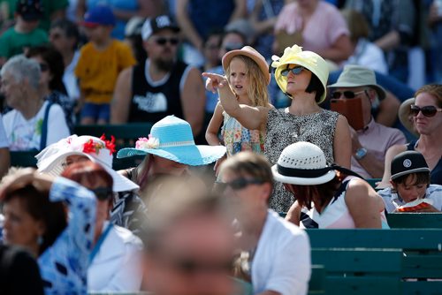 JOHN WOODS / WINNIPEG FREE PRESS
Race fans young and old check out the races at the Manitoba Derby at Assiniboia Downs Monday, August 6, 2018.