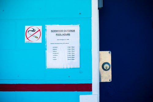 MIKAELA MACKENZIE / WINNIPEG FREE PRESS
Norwood community pool, which is in danger of closing, in Winnipeg on Tuesday, Aug. 7, 2018. 
Winnipeg Free Press 2018.