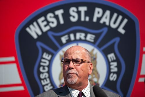 ANDREW RYAN / WINNIPEG FREE PRESS Mayor Bruce Henley R.M. of West St. Paul speaks at a press event announcing new public safety communications devices at the West St. Paul Fire Hall on August 8, 2018.