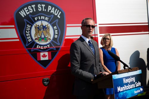ANDREW RYAN / WINNIPEG FREE PRESS Gary Semplonius, senior vice-president of business and marketing for Bell Canada speaks at a press event announcing new public safety communications devices at the West St. Paul Fire Hall on August 8, 2018.