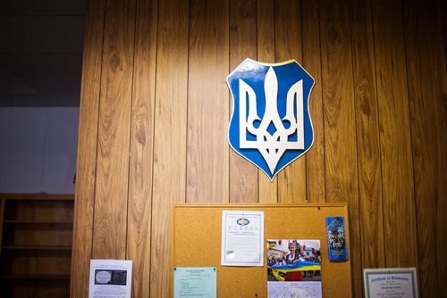 MIKAELA MACKENZIE / WINNIPEG FREE PRESS
The trident symbol at the Ukrainian Voice, which has been published since 1910 and is closing in Winnipeg on Wednesday, Aug. 8, 2018. 
Winnipeg Free Press 2018.