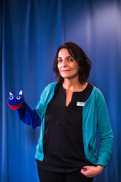 MIKAELA MACKENZIE / WINNIPEG FREE PRESS
Maria Soroka, child life specialist, and the star of The Good Day Show, Noname, in the studio at the Children's Hospital in Winnipeg on Wednesday, Aug. 8, 2018. The daily live show has been running for over 30 years exclusively for the dozens of kids staying at the facility.
Winnipeg Free Press 2018.