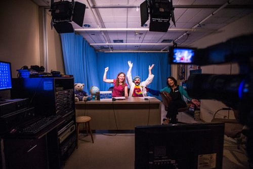 MIKAELA MACKENZIE / WINNIPEG FREE PRESS
The Good Day Show, a live TV show starring the puppet Noname is filmed at the Children's Hospital in Winnipeg on Wednesday, Aug. 8, 2018. The show has been running for over 30 years exclusively for the dozens of kids staying at the facility.
Winnipeg Free Press 2018.