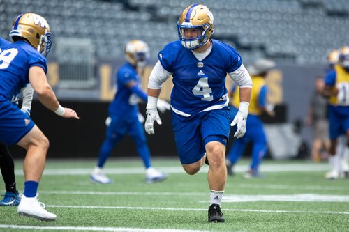 ANDREW RYAN / WINNIPEG FREE PRESS Adam Bighill (4) in bombers practice action at Investors Group Field on August 13, 2018.