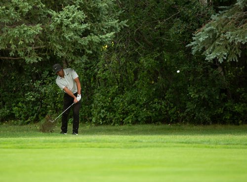 ANDREW RYAN / WINNIPEG FREE PRESS Tucker Wadkins, son of famous golfer Lanny Wadkins, on the 16th hole of the Players Cup Qualifier at Pine Ridge Golf Club on August 13, 2018.