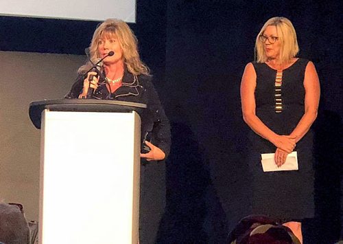 SUPPLIED PHOTO

L-R: Former federal Conservative cabinet minister and ex-member of the Winnipeg Police Service Shelly Glover receives her Leadership Award from Rochelle Squires (Manitoba Sustainable Development Minister) at the fourth annual Manitoba Vigor Awards gala on July 20, 2018 at the Metropolitan Entertainment Centre. (See Social Page)