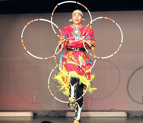 SUPPLIED PHOTO

Shanley Spence performs a hoop dance at the fourth annual Manitoba Vigor Awards gala on July 20, 2018 at the Metropolitan Entertainment Centre. (See Social Page)