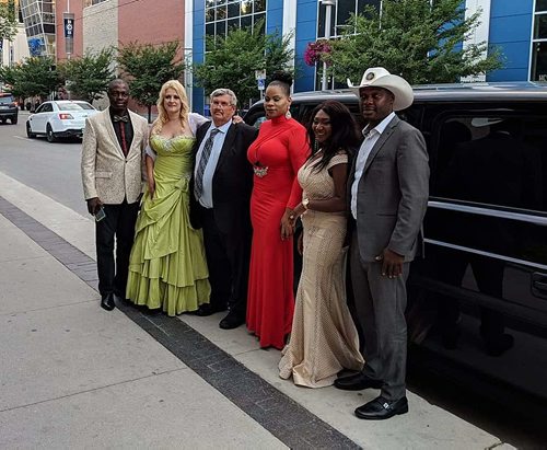 SUPPLIED PHOTO

L-R: Otumba Waly, Karen Tusa (Vigor's Winnipeg Ambassador), Gary Jakeman of Sunshine Limo service, Antoinette Dumuje, Queen Amina (president and founder of the Vigor Awards) and Shola Agboola at the fourth annual Manitoba Vigor Awards gala on July 20, 2018 at the Metropolitan Entertainment Centre. Sunshine owns Canada'a first MV-1 stretch limousine that can accommodate passengers in wheelchairs. (See Social Page)