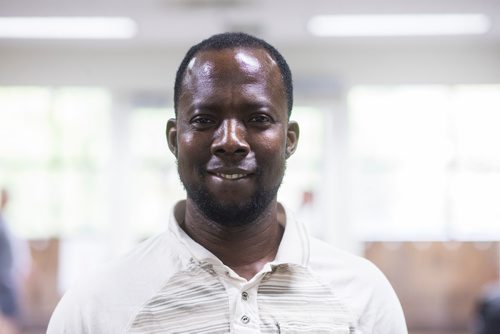 MIKAELA MACKENZIE / WINNIPEG FREE PRESS
Jeremiah Akingbona poses for a portrait after signing up for Uber Eats at the Millennium Library in Winnipeg on Tuesday, Aug. 14, 2018. 
Winnipeg Free Press 2018.