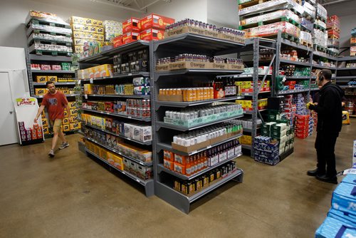 PHIL HOSSACK / WINNIPEG FREE PRESS -Beer store @ 685 Weatherdon. See story.  - August 15, 2018