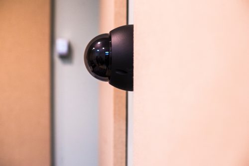 MIKAELA MACKENZIE / WINNIPEG FREE PRESS
One of two cameras in the interview room at Snowflake Place for Children and Youth, which specializes in doing investigative interviews with child victims of abuse in Winnipeg on Wednesday, Aug. 15, 2018. 
Winnipeg Free Press 2018.