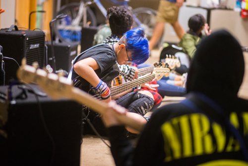 MIKAELA MACKENZIE / WINNIPEG FREE PRESS
Alex Cloney plays during bass class at the inaugural Girls Rock Winnipeg, a new day camp in which girls and non-binary youth form a band, write a song, record, and perform in the space of a week, at the West End Cultural Centre in Winnipeg on Wednesday, Aug. 15, 2018. 
Winnipeg Free Press 2018.