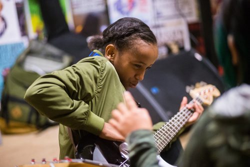 MIKAELA MACKENZIE / WINNIPEG FREE PRESS
Mallani Nabi plays during bass class at the inaugural Girls Rock Winnipeg, a new day camp in which girls and non-binary youth form a band, write a song, record, and perform in the space of a week, at the West End Cultural Centre in Winnipeg on Wednesday, Aug. 15, 2018. 
Winnipeg Free Press 2018.