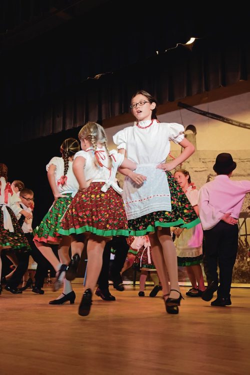 Canstar Community News Aug. 14, 2018 - Folklorama's Budapest-Hungaria Pavilion brought traditional food and dancing to a packed house at the St. James Civic Centre. (EVA WASNEY/CANSTAR COMMUNITY NEWS/METRO)
