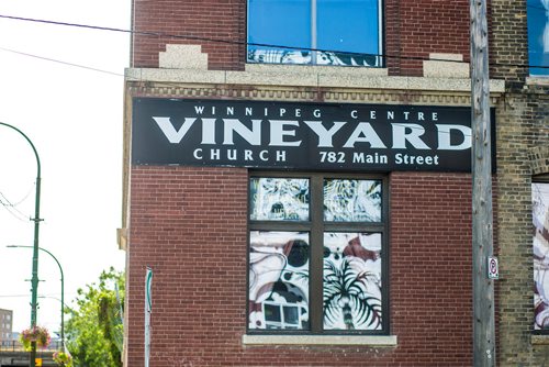 MIKAELA MACKENZIE / WINNIPEG FREE PRESS
Winnipeg Centre Vineyard Church on Main Street in Winnipeg on Monday, Aug. 20, 2018.
Winnipeg Free Press 2018.