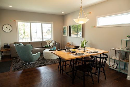 ANDREW RYAN / WINNIPEG FREE PRESS The main floor living room and dining room of a model home on Fourth Ave. in La Salle on August 20, 2018.