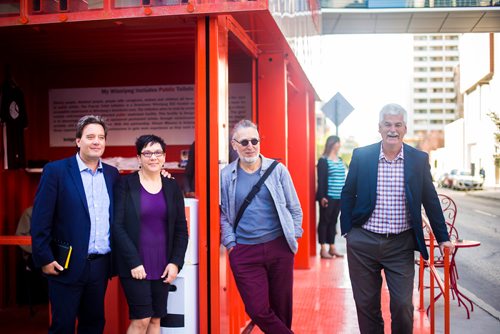 MIKAELA MACKENZIE / WINNIPEG FREE PRESS
Stefano Grande (left), Jenny Gerbasi, Wins Bridgman, and Jim Bell pose for a portrait at the pop-up public toilets at the corner of Hargrave and Graham in Winnipeg on Tuesday, Aug. 21, 2018.
Winnipeg Free Press 2018.
