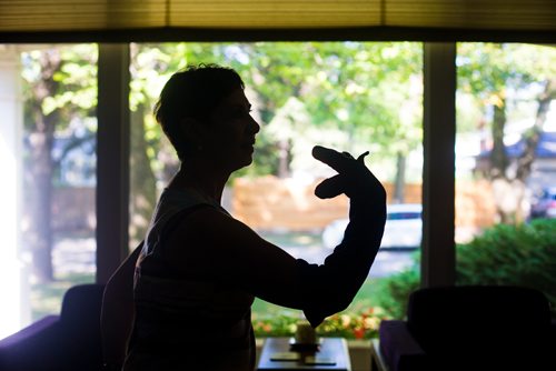 MIKAELA MACKENZIE / WINNIPEG FREE PRESS
Renee Ethans, the former driving force of CHTV for over 20 years, poses with Noname in her home in Winnipeg on Thursday, Aug. 23, 2018.
Winnipeg Free Press 2018.