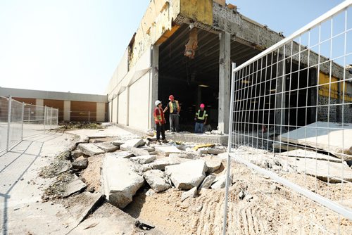 RUTH BONNEVILLE / WINNIPEG FREE PRESS

Major renovations are being done to the old Sears store as it is converted into a Seafood City Supermarket construction at Garden City Shopping Centre. 

See Erik Pindera story.

August 23/18
