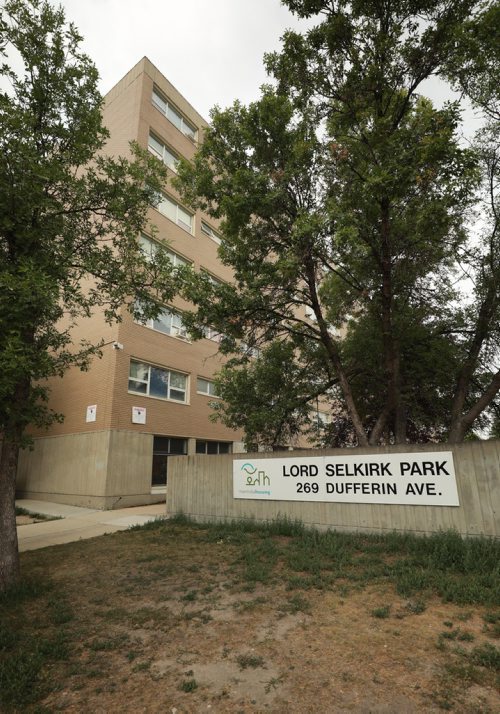 RUTH BONNEVILLE / WINNIPEG FREE PRESS


HOUSING COMPLAINTS STEADY: Residents of Lord Selkirk Park say safety issues on the rise despite the large investments in security Manitoba Housing made at 269 Dufferin Ave. (Lord Selkirk Park).

See story by Erik Pindera:

MB Housing in 2016, docs obtained by FIPPA show overall filed complaints  mostly trespassing  more than doubled from 2016 to 2017 (118 security responses compared to 249 security responses). In July, a spokesperson said the housing authority no longer receives regular complaints about its third-party security. However, emails show at least five in 2017.



August 24/18
