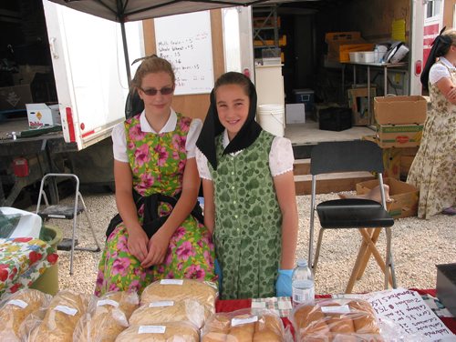 Canstar Community News Aug. 18, 2018 - Members of Crystal Spring Hutterite Colony brought baking and fresh vegetables to sell at the Red River Exhibition Park famer's market on Aug. 18. (ANDREA GEARY/CANSTAR COMMUNITY NEWS)