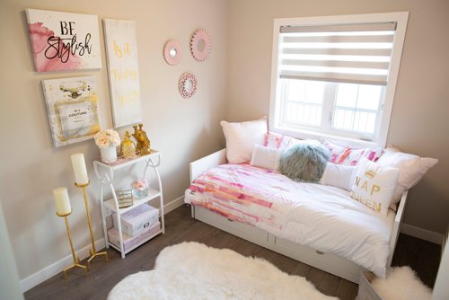 ANDREW RYAN / WINNIPEG FREE PRESS The spare bedroom of three at 16 Landover drive, a model home in the Bridgewater development on August 27, 2018.