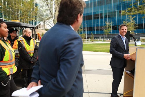 RUTH BONNEVILLE / WINNIPEG FREE PRESS

Photo of Mayor Brian Bowman at presser 
 
What: Downtown Winnipeg BIZ shares stats on how its Enviro Team make downtown cleaner and safer and move revitalization forward through public and private partnership with new corporate partner, The Winnipeg Free Press, (Editor, Bob Cox, in attendance), at Millennium Library Park Tuesday. 

Who: Downtown Winnipeg BIZ  CEO Stefano Grande, Mayor Brian Bowman,  Corporate Partner, Siloam Mission CEO, Jim Bell, and Winnipeg Free Press, Editor Bob Cox, in attendance.


See story.  

August 28/18
