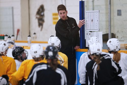 JOHN WOODS / WINNIPEG FREE PRESS
Bison women's hockey coach Sean Fisher coaches at the University of Manitoba arena in Winnipeg Tuesday, August 28, 2018. Fisher will be filling in this season for Jon Remple.