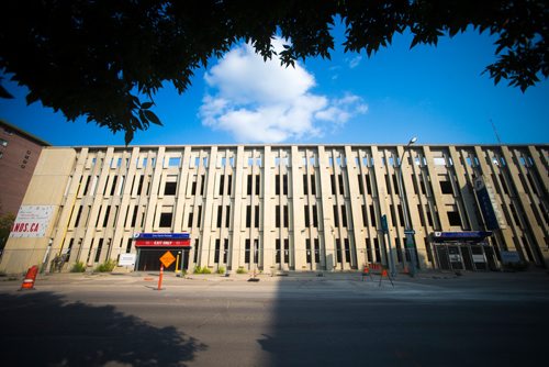 MIKAELA MACKENZIE / WINNIPEG FREE PRESS
The Public Safety Building at 151 Princess, which is slated to be demolished, in Winnipeg on Tuesday, Aug. 28, 2018. 
Winnipeg Free Press 2018.