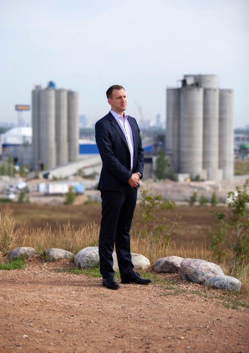 ANDREW RYAN / WINNIPEG FREE PRESS Michael Golden, and his family have owned the 15 acre Inland Cement Plant for almost 20 years and is planning to develop the Winnipeg eye sore into a multi-million dollar commercial development. He poses for a portrait in front of the site on August 31, 2018.