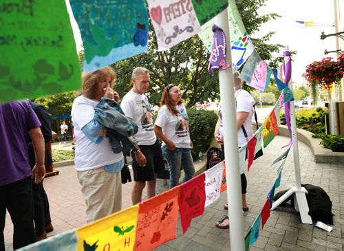 RUTH BONNEVILLE / WINNIPEG FREE PRESS


Winnipeg Mayor, Brian Bowman, together with families affected by addictions and overdose mark and recognize International Overdose Awareness Day with reflection and remembrance of loved ones lost through stories, pictures, poems and drawings, outside City Hall today.

 

August 31/18
