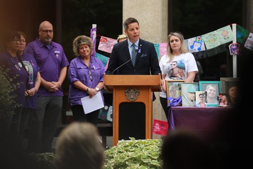 RUTH BONNEVILLE / WINNIPEG FREE PRESS


Winnipeg Mayor, Brian Bowman, together with families affected by addictions and overdose mark and recognize International Overdose Awareness Day with reflection and remembrance of loved ones lost through stories, pictures, poems and drawings, outside City Hall today.

 

August 31/18
