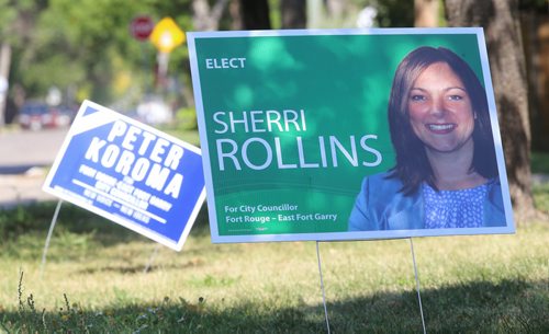 TREVOR HAGAN / WINNIPEG FREE PRESS
Election signs for Peter Koroma and Sherri Rollins for the city council seat for Fort Rouge, Monday, September 3, 2018.