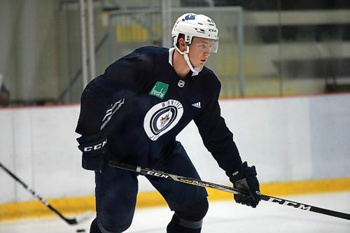 RUTH BONNEVILLE / WINNIPEG FREE PRESS 


Winnipeg Jets,  #42 Kristian Vesalainen, at practice at Iceplex Tuesday.


September 4/18 
