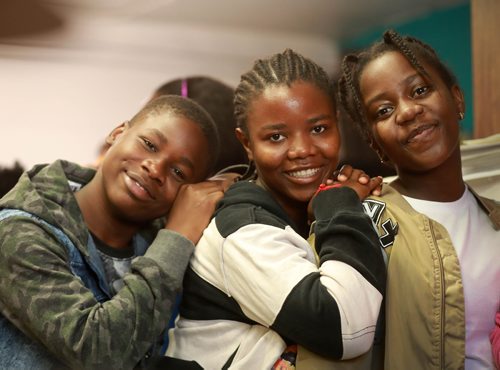 RUTH BONNEVILLE / WINNIPEG FREE PRESS 


Feature Story: Freedom International School on the first day of school.

Story: Volunteers converted an electrical shop on Notre Dame Ave. into a school  for newcomer kids ages 13-21 whose reading and basic academic skills are at least two years behind their Canadian peers. 
Former police chief Devon Clunis gave opening blessing to volunteer teachers and approx. 20 students.   

Names: L - R
Gervas Kezimana, Christina Dusabimana and Plamedie Gatoro are all smiles at opening of their new school Wednesday. 

Carol Sanders  | Reporter

September 5/18 
