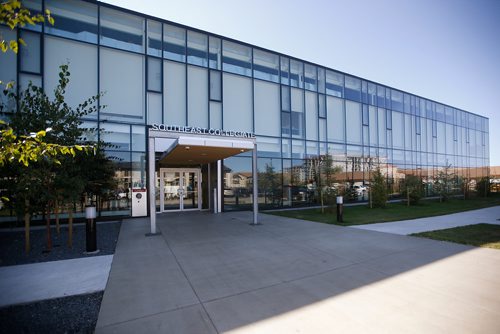 JOHN WOODS / WINNIPEG FREE PRESS
Southeast Collegiate, a $24 million indigenous school in south Winnipeg, photographed Wednesday, September 5, 2018 is scheduled to have an official opening tomorrow. The school educates and houses students.