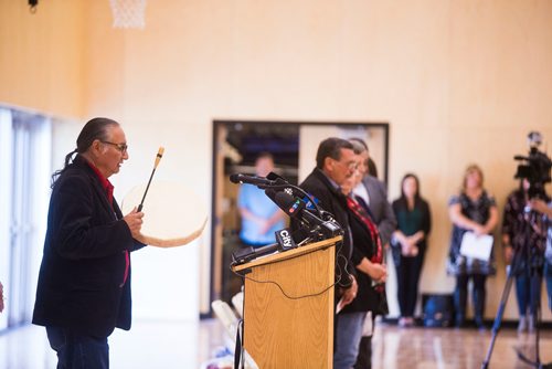 MIKAELA MACKENZIE / WINNIPEG FREE PRESS
Elder Carl Stone opens the ceremony with a drumming song at the grand opening of the expanded campus of Southeast Collegiate, a secondary school that welcomes First Nations students from communities across Manitoba, in Winnipeg on Thursday, Sept. 6, 2018. 
Winnipeg Free Press 2018.