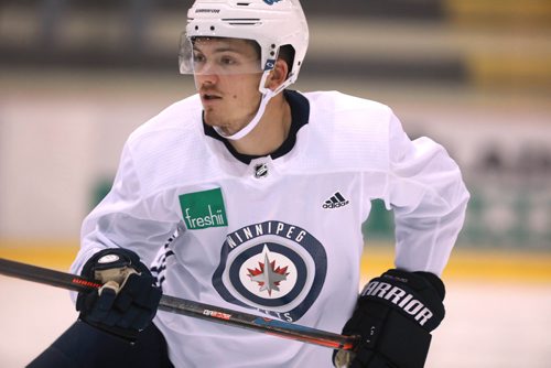 RUTH BONNEVILLE / WINNIPEG FREE PRESS 

Winnipeg Jets practice at Iceplex Thursday. 
Jack Roslovic | #28, practices with team. 

See Mike McIntyre story. 

September 6/18 
