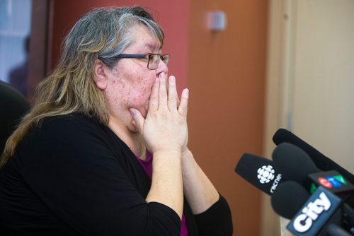 MIKAELA MACKENZIE / WINNIPEG FREE PRESS
York Factory First Nation councillor Evelyn Beardy speaks at a news conference, regarding a report that includes allegations of racism and rape at Manitoba Hydro work sites, in Winnipeg on Friday, Sept. 7, 2018. 
Winnipeg Free Press 2018.